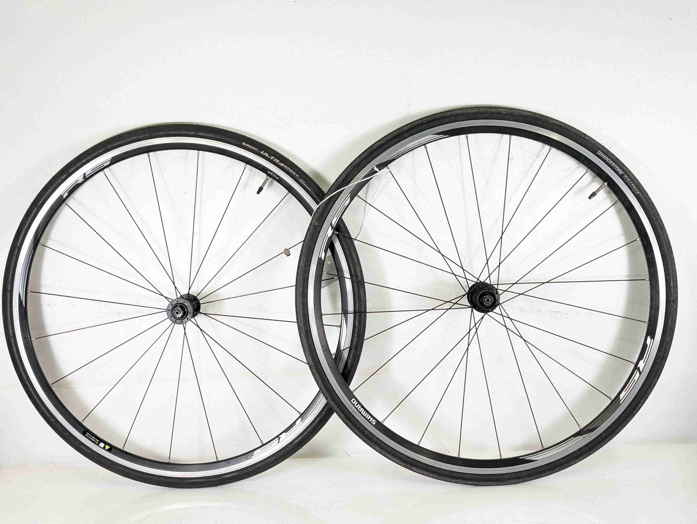 並品】Gioo F1 Pro 53-58 ウネウネリム クリンチャー 700c Shimano 11s